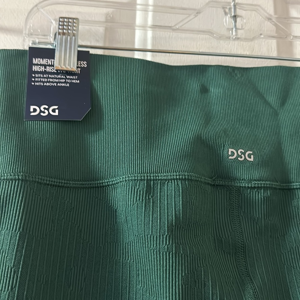DSG Seamless Performance Legging: HIGHLAND GREEN: NEW WITH TAGS: SIZE L - Picture 5 of 6